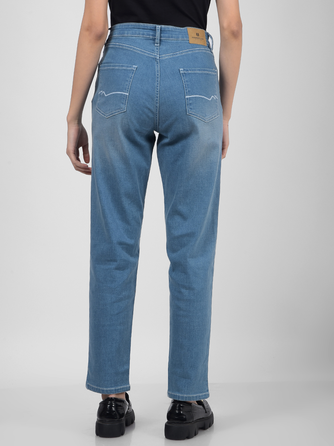 Numero Uno Women Solid Blue Jeans